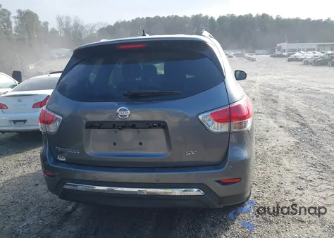 2016 Nissan Pathfinder Platinum/S/Sl/Sv z USA, uszkodzony, nr VIN 5N1AR2MN0GC660135